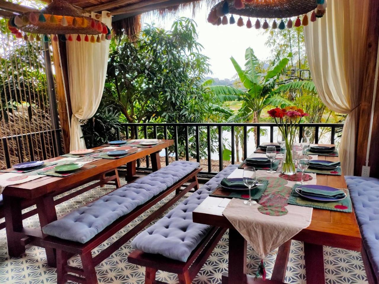 The Wooden Gate Hotel Xuan Son ภายนอก รูปภาพ